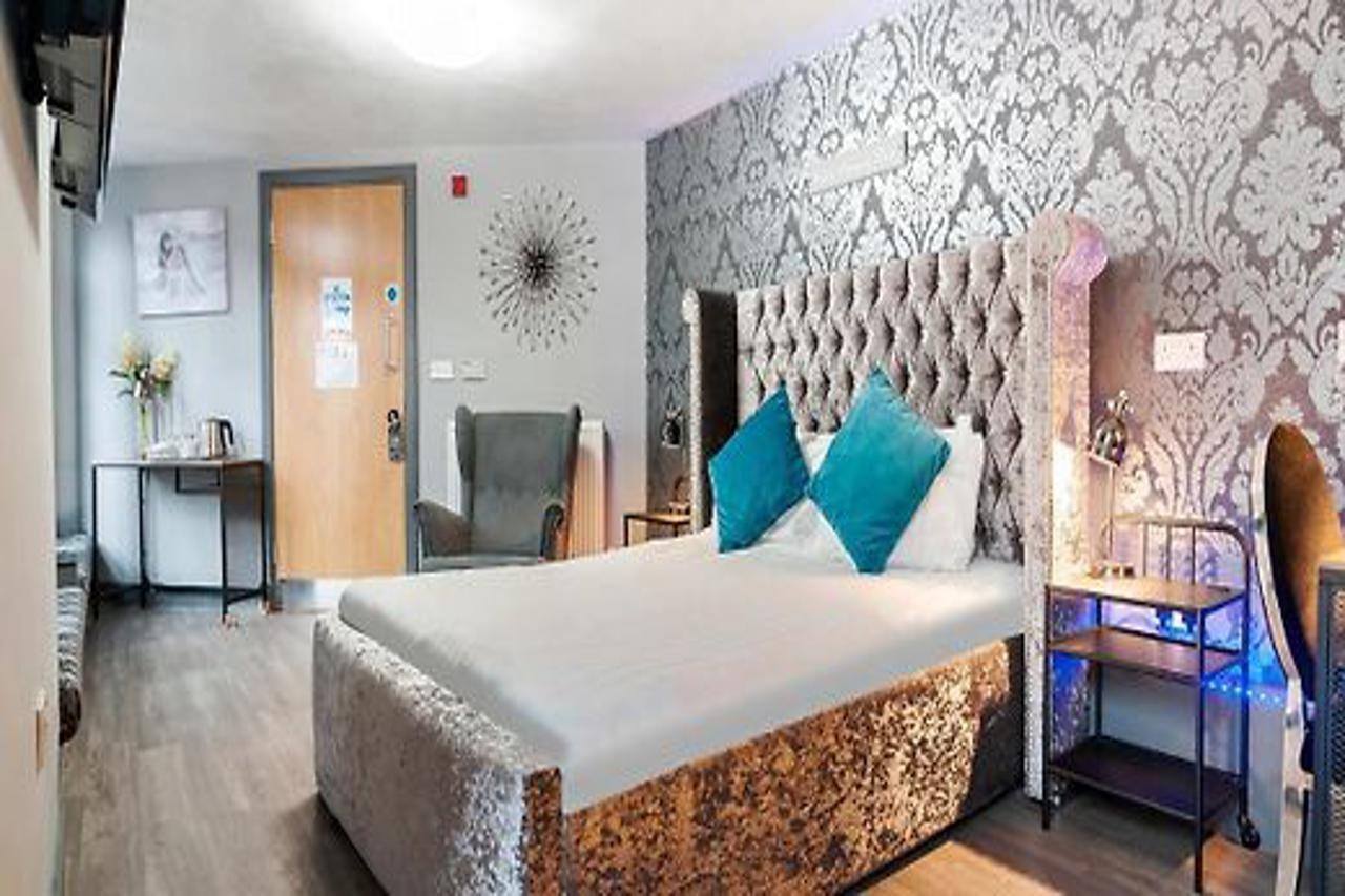 Oyo Grand Central Liverpool Bagian luar foto
