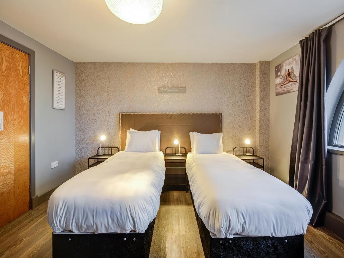 Oyo Grand Central Liverpool Bagian luar foto
